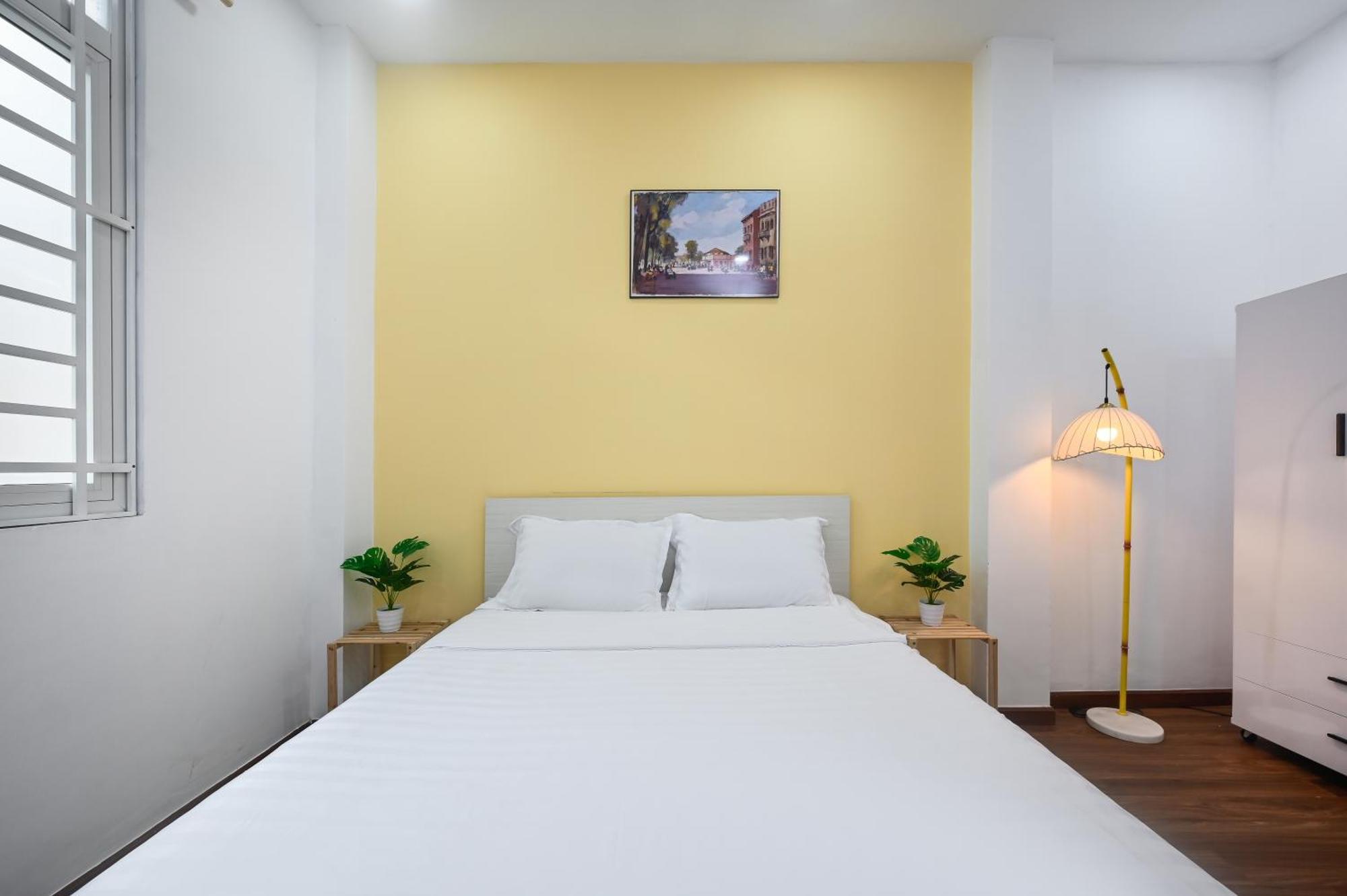 80m2 Apt, Bui Vien St, District 1, Hcmc Saigon Căn hộ TP. Hồ Chí Minh