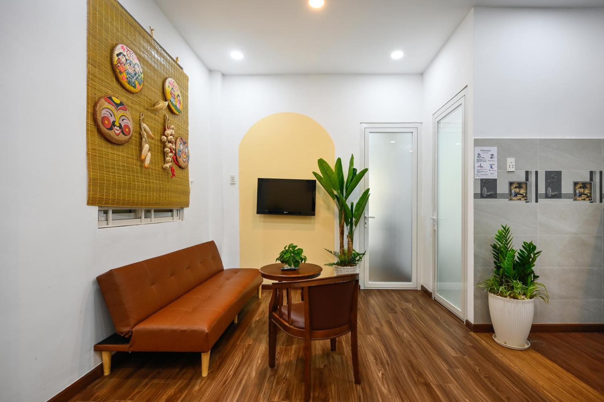 80m2 Apt, Bui Vien St, District 1, Hcmc Saigon Căn hộ TP. Hồ Chí Minh