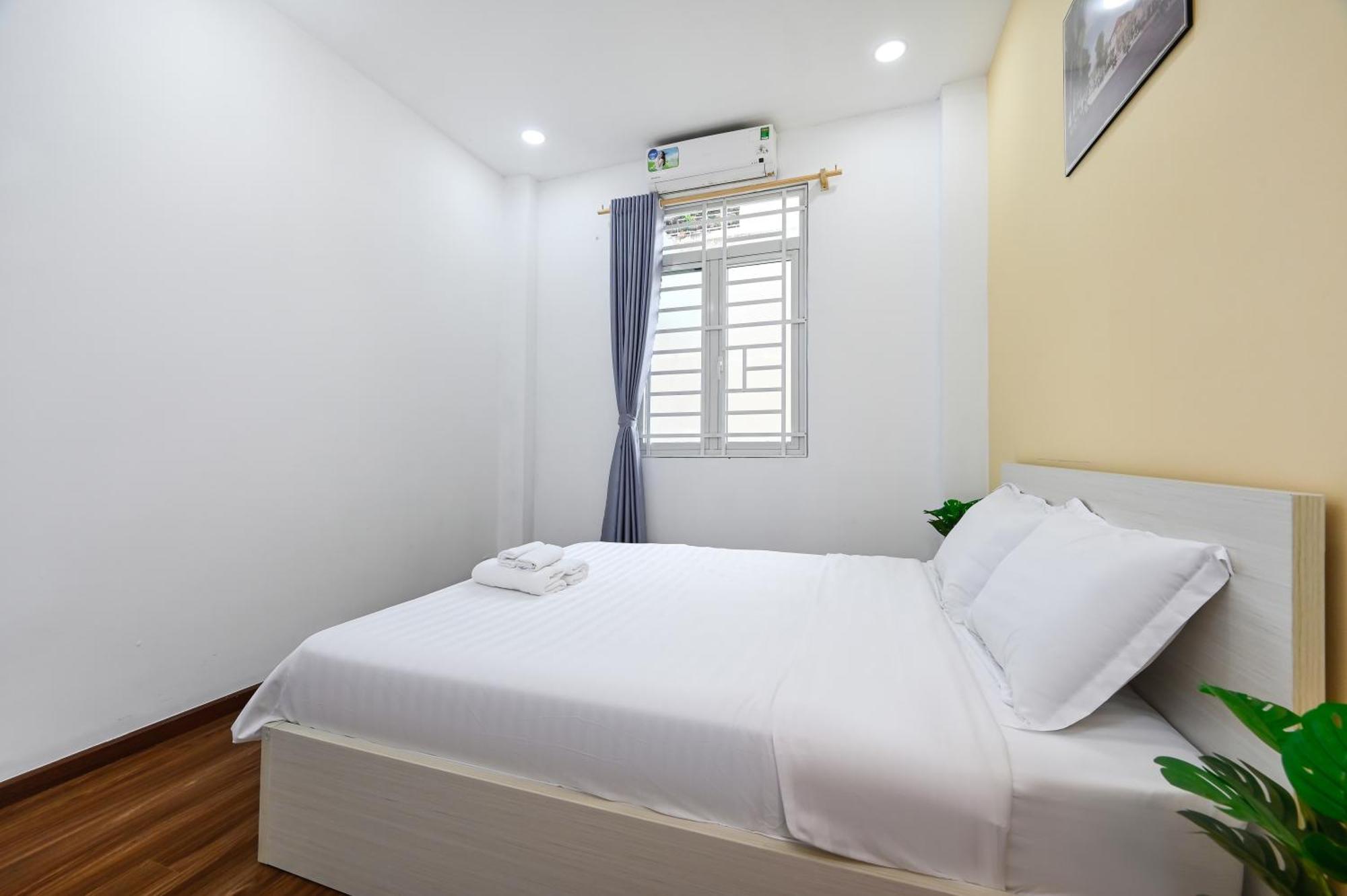 Căn hộ 80m2 Apt, Bui Vien St, District 1, Hcmc Saigon *