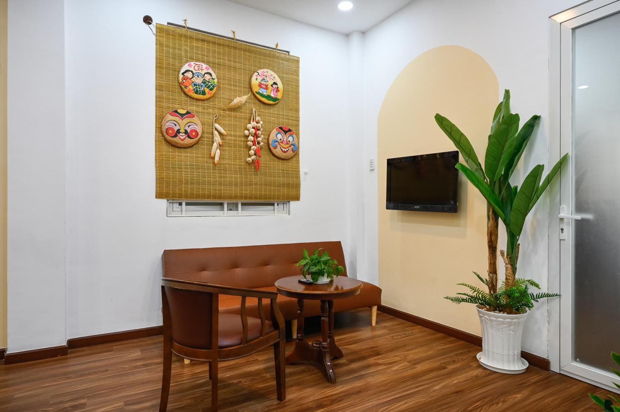 80m2 Apt, Bui Vien St, District 1, Hcmc Saigon * TP. Hồ Chí Minh