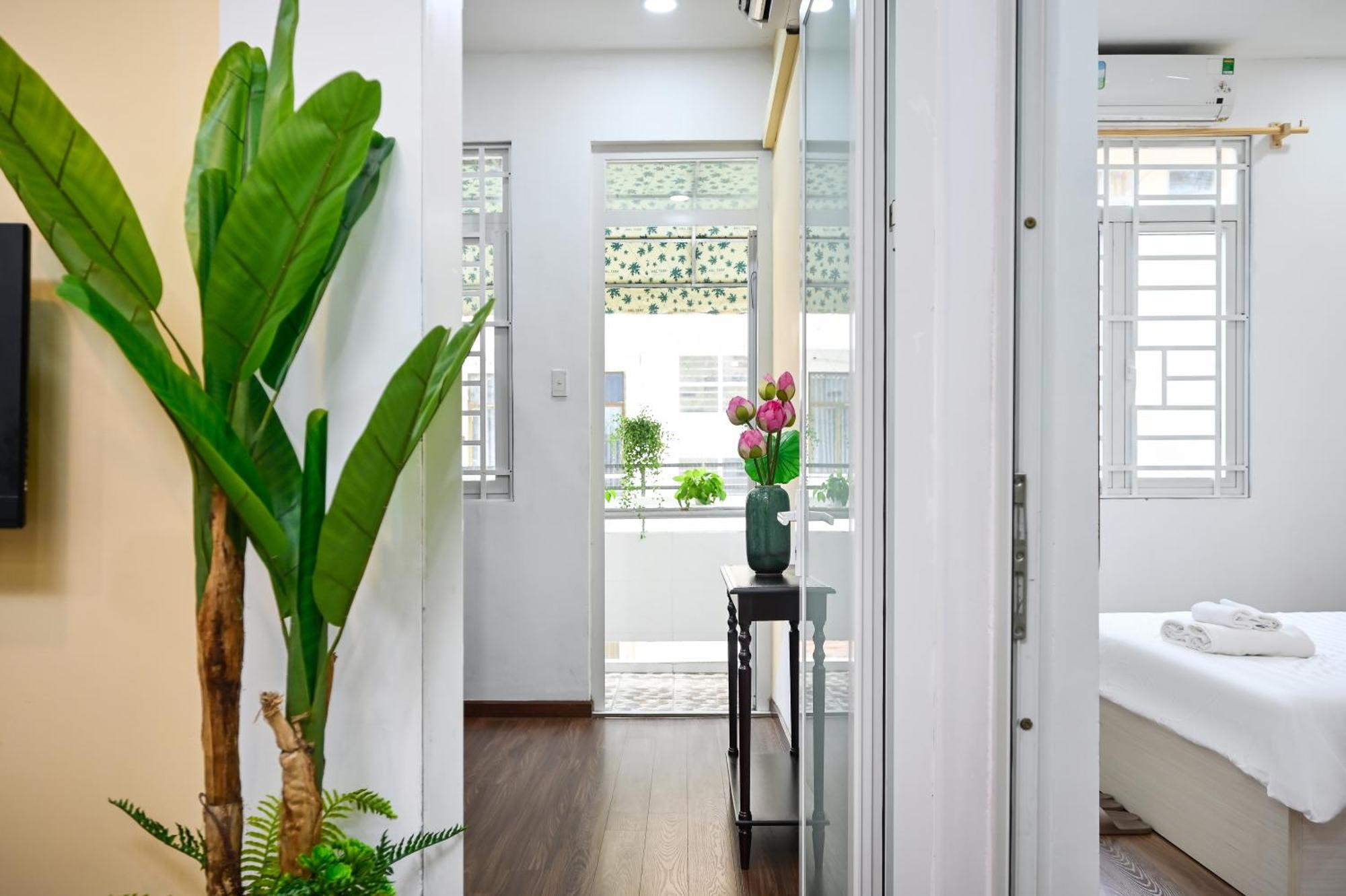 80m2 Apt, Bui Vien St, District 1, Hcmc Saigon Căn hộ
