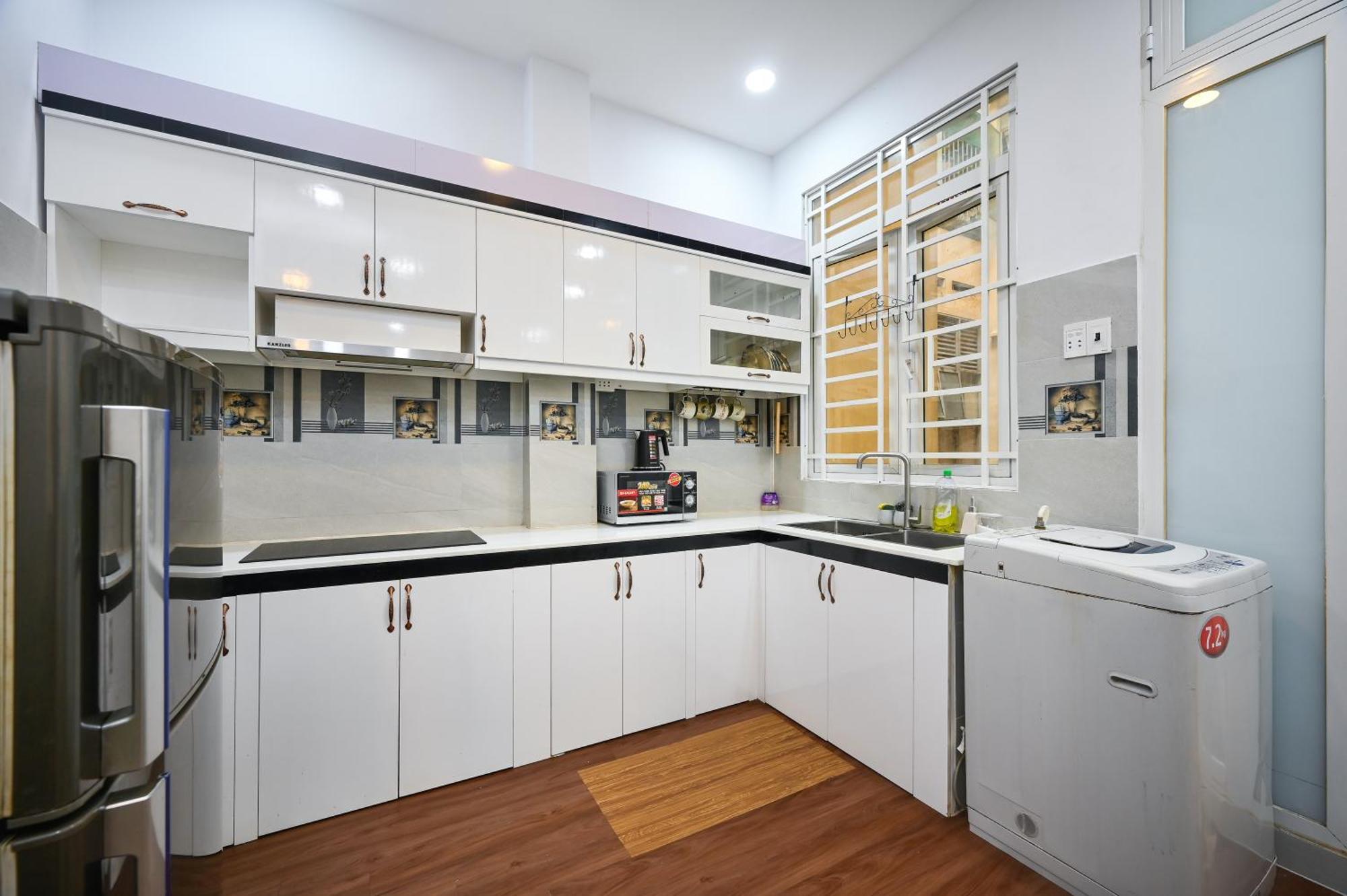 80m2 Apt, Bui Vien St, District 1, Hcmc Saigon Căn hộ
